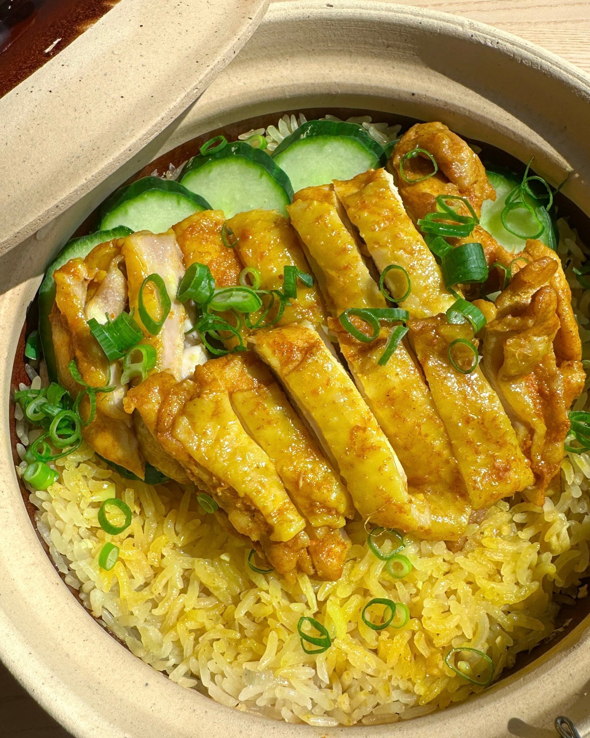 Hainanese Chicken Claypot Rice