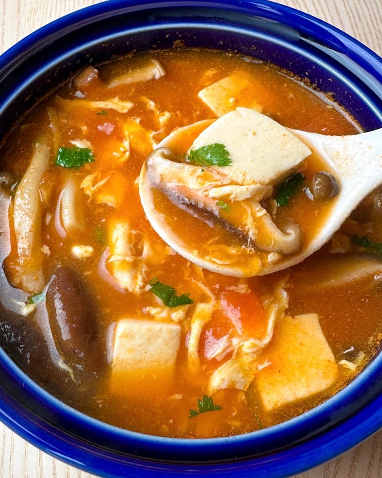 Easy Tomato Mushroom Tofu Soup